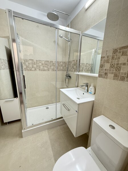 Drumul Taberei, Favorit, prima inchiriere, contract ANAF,